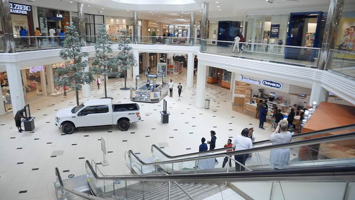 Twelve Oaks Mall - Tripadvisor Photo (newer photo)